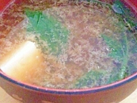 モロヘイヤと豆腐の味噌汁